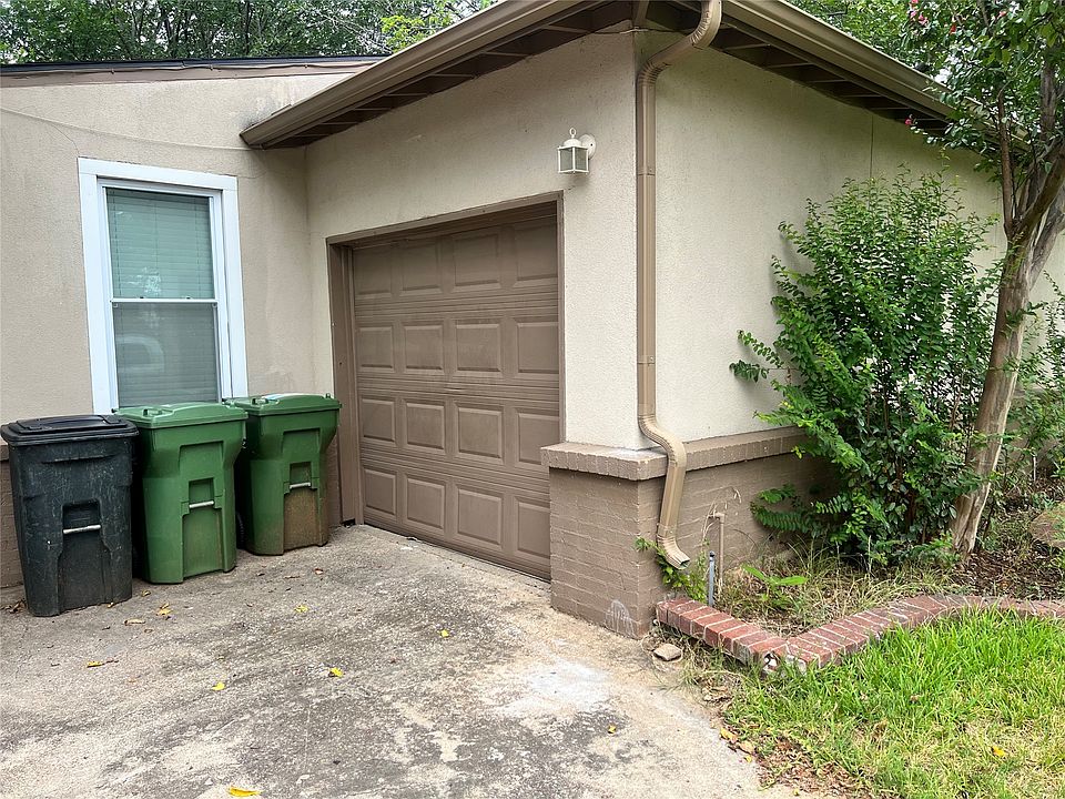2nd image of 3368 Crites St