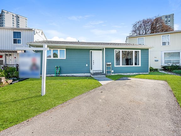 4th image of 87 Huntingwood Cres