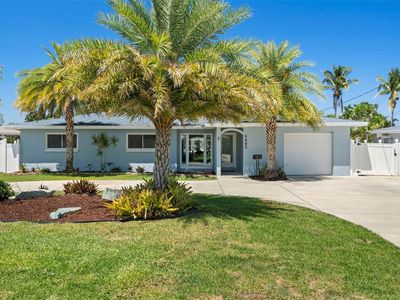 9485 Treasure Ln NE, Saint Petersburg, FL, 33702