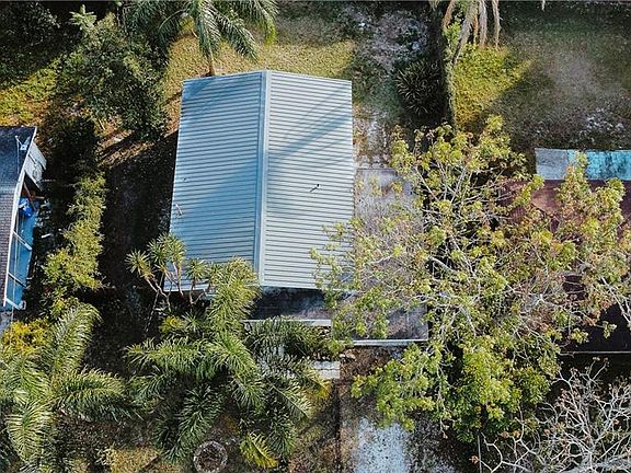 4th image of 7013 Tamarack Dr