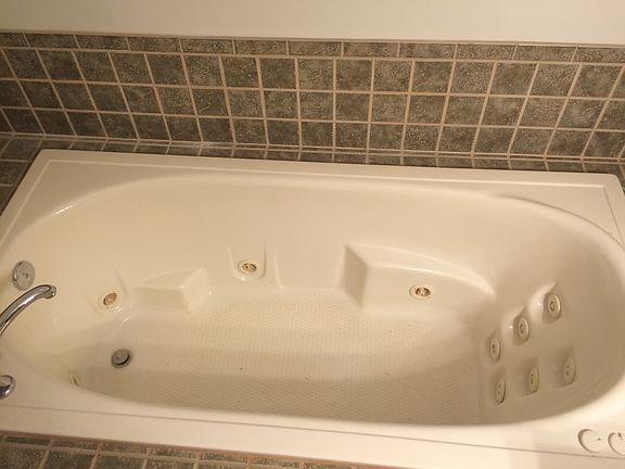 4th image of 1104 Columbia Ave