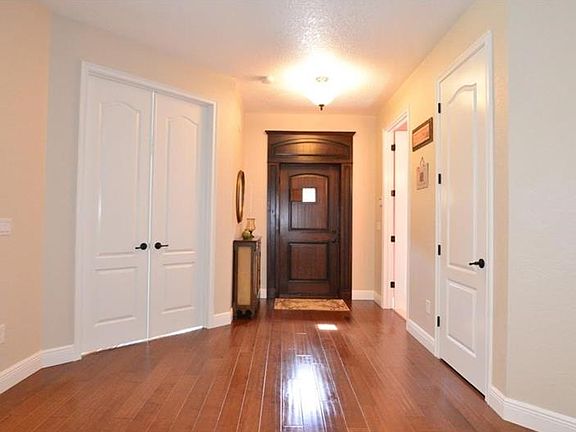 4th image of 250 Palermo Vista Ct