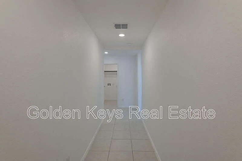 3 bed, 2.0 bath, 1534 sqft, $1,950 — Photo 4