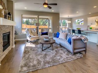 4500 SW 36th St, Redmond, OR 97756