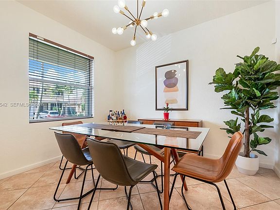5th image of 21471 SW 89th Ct
