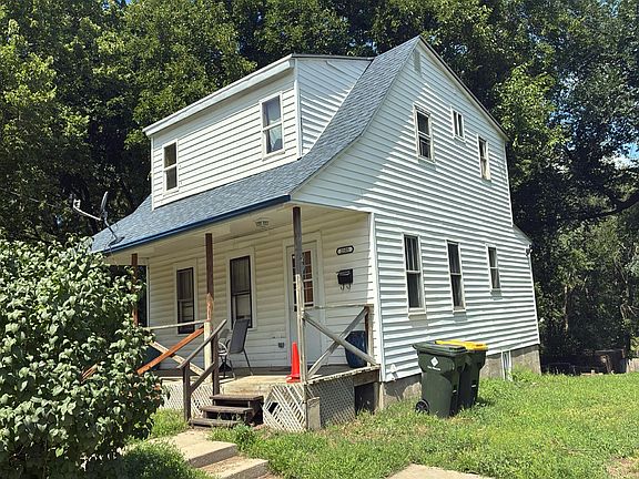 2nd image of 2105 W 5th St
