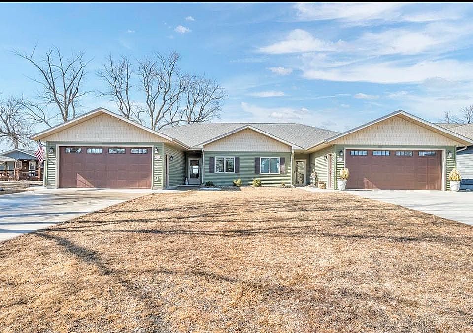 506 S 2nd St, Lake Park, IA 51347 | Zillow