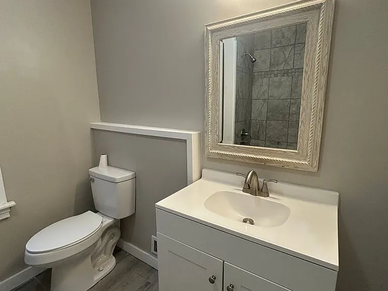320 Maclay St — Photo 29