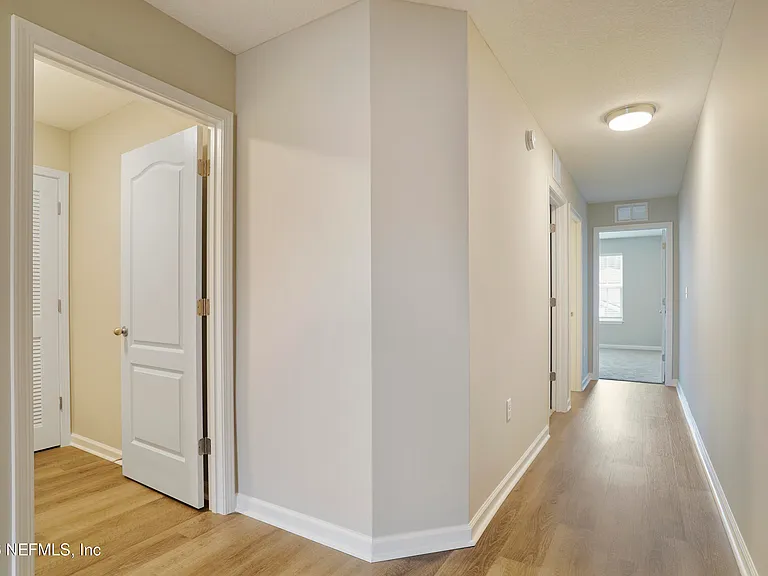 142 Castro Ct — Photo 13