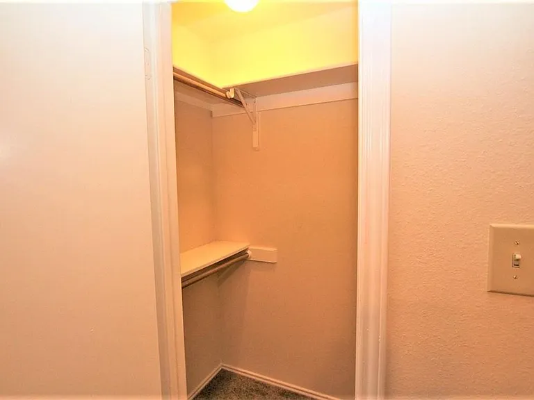 605 Elder Way — Photo 20
