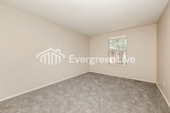 7539 Mount Hood Dr — Photo 10