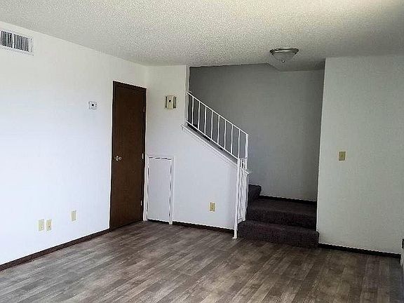 3rd image of 239 Montego Bay Dr