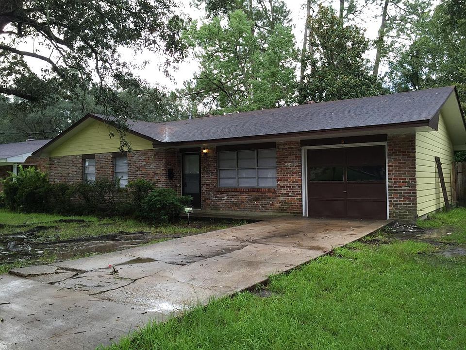 1st image of 2332 13th St