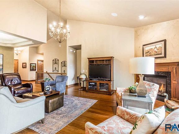 5th image of 5109 S River Park Pl