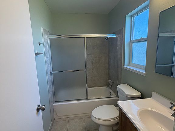 4th image of 266 Smalley Ave APT G