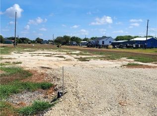 1202 W Dallas Ave, Seadrift, TX 77983