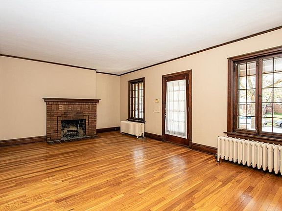 2nd image of 7475 Gannon Ave