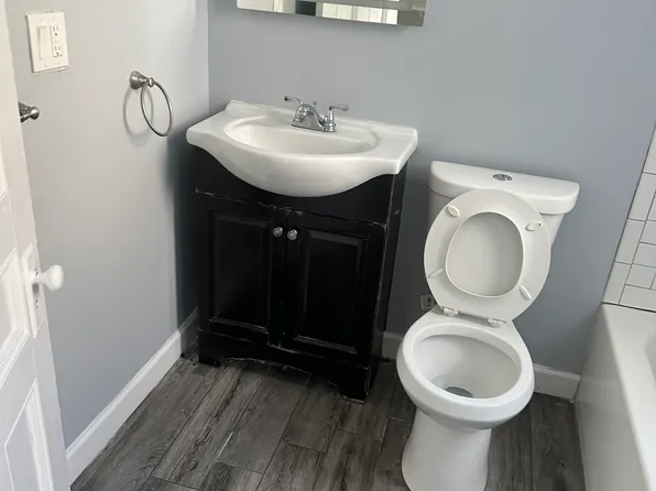 220 Sherman Ave APT 1, New Haven, CT 06511