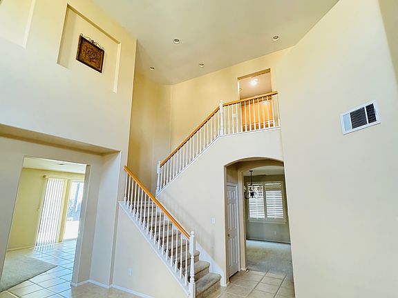 4th image of 7163 Margate Ct