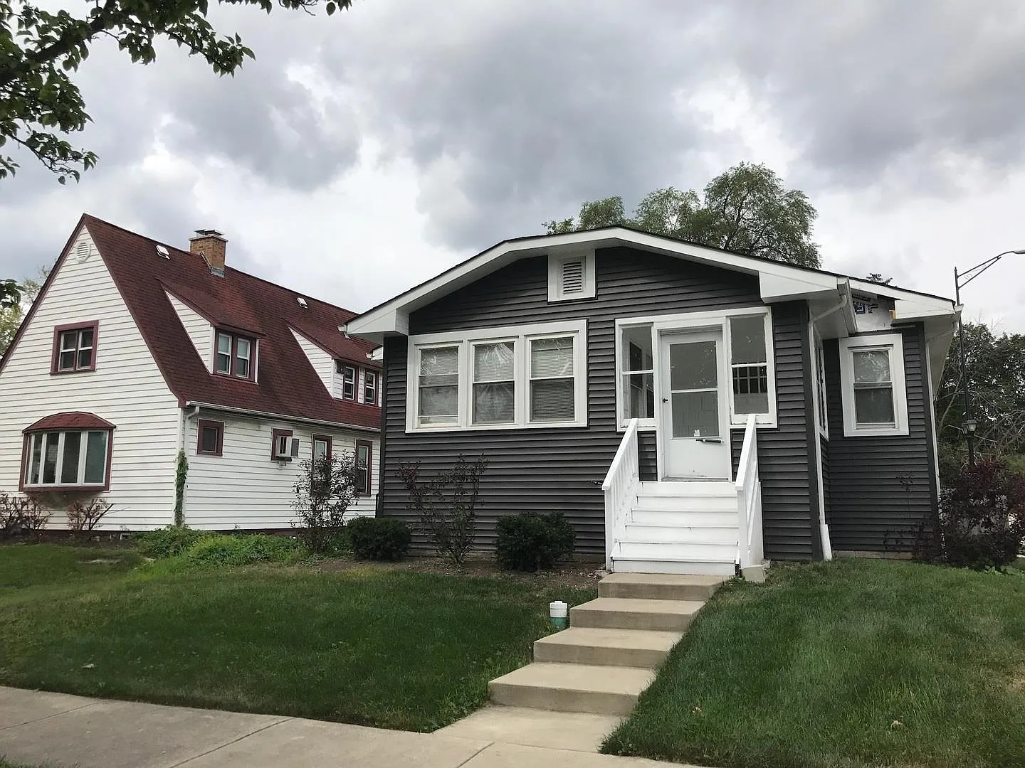 270 N Maple Ave photo 1