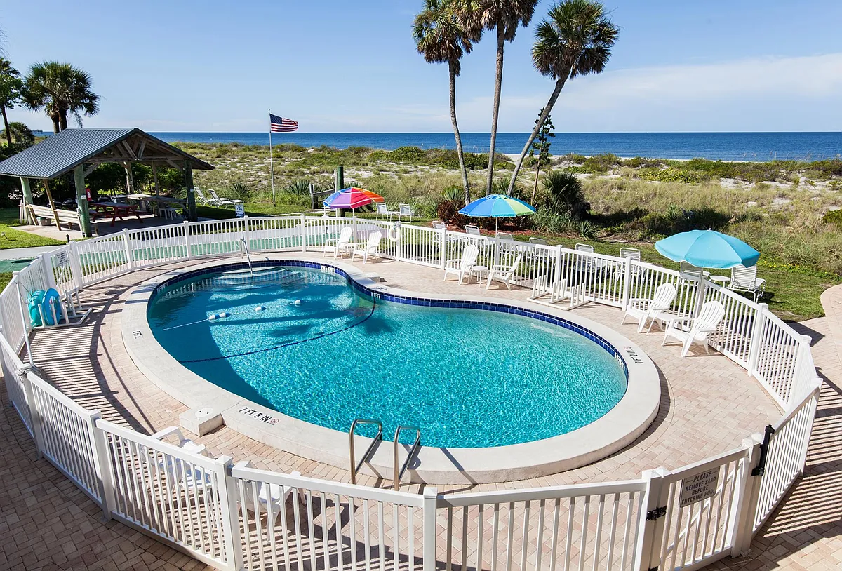Building Photo - 720 Golden Beach Blvd #15