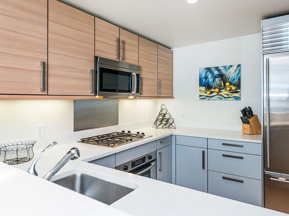 1st image of 555 4th St Unit 830