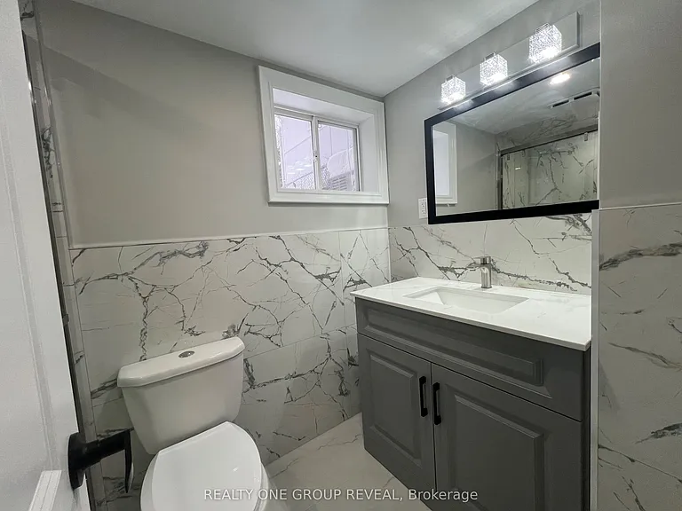 75 Regatta Cres #BASEMENT — Photo 21