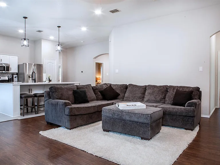 1796 Barton Springs Dr — Photo 10
