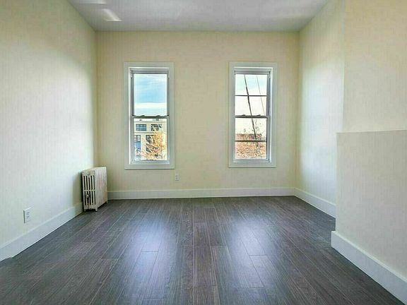 5th image of 161 Troutman St #3LL