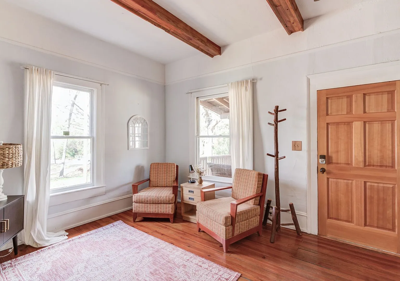 Pre-Leasing For August 6th 2027! — Photo 4