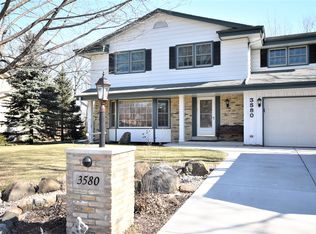 3580 S Willow Glen Dr, New Berlin, WI 53151