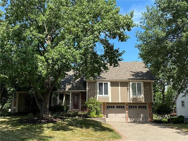 1st image of 3508 NE Kingwood Pl
