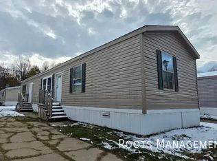 2088 E Empire Ave #211, Benton Harbor, MI 49022