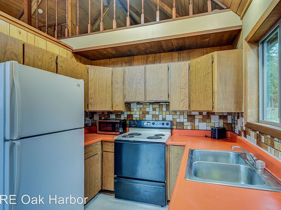 1st image of 674 Hazzle Ct
