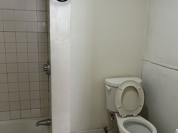 5th image of 8 White Ave #2