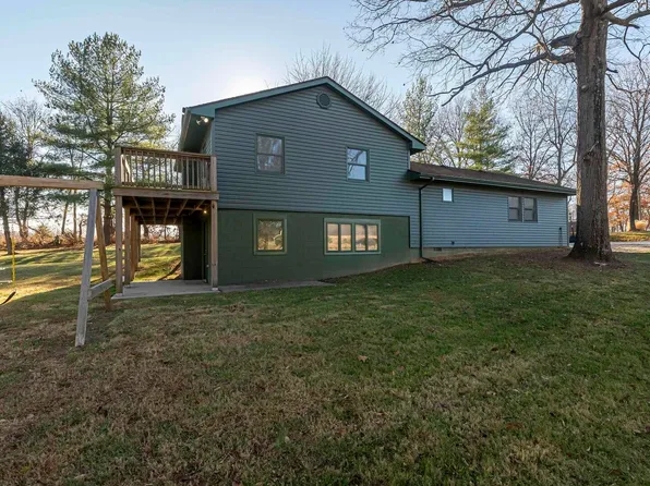 7636 Labrador Ln, Carbondale, IL 62902