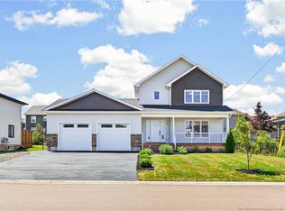 11 Renoir St, Moncton, NB E1G5V5