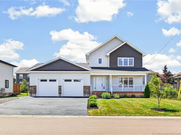 11 Renoir St, Moncton, NB E1G 5V5