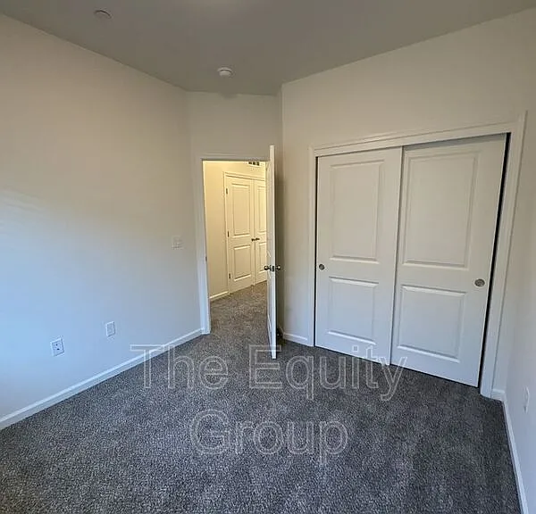 725 S Pinkham #102 — Photo 22