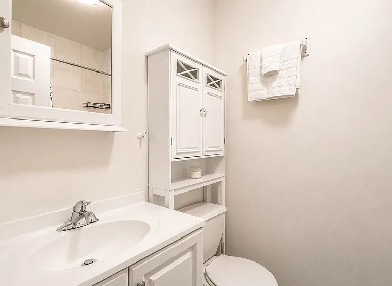 334 W 46th St #3RR — Photo 11