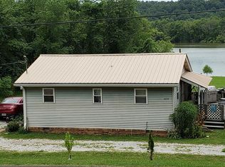 2935 Toms Creek Rd, Linden, TN 37096