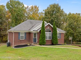 113 Chesapeake Trl, Coxs Creek, KY 40013