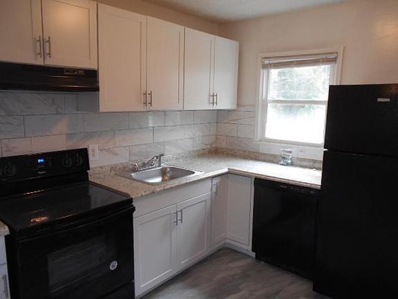 4th image of 184 Lakewood Dr SE #184