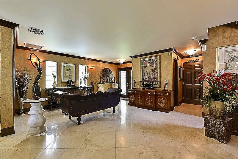 2nd image of 9834 Fairway Cove Ln