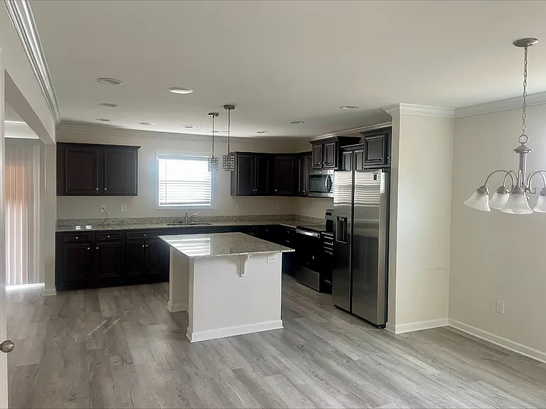 2860 Old Field Rd — Photo 3