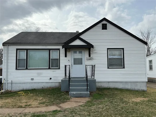 8110 Blanchard Dr, Saint Louis, MO 63134