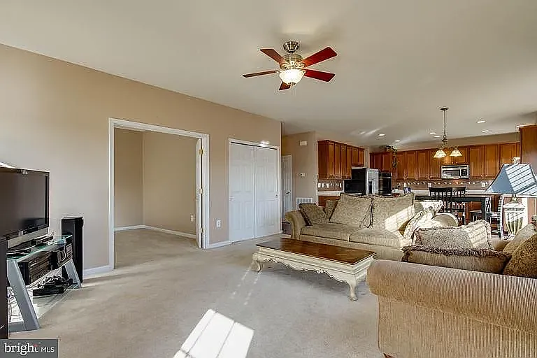 108 Carriage Hill Dr — Photo 23