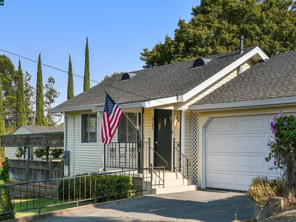 2185 James St, Martinez, CA 94553