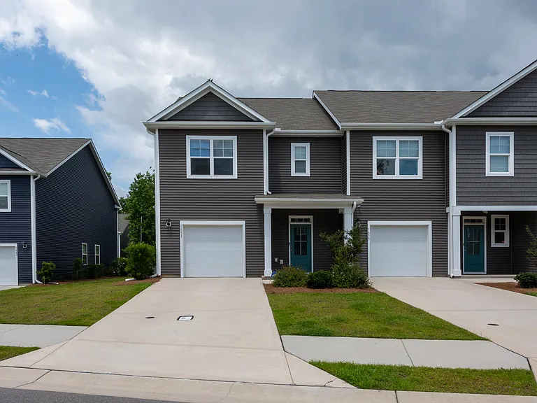 1651 Killdeer Ln — Photo 1