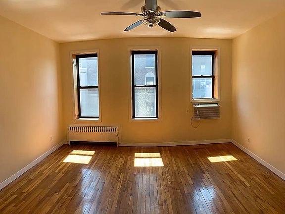 3rd image of 276 7th Ave #1D